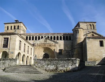 Villa medieval de Santillana del Mar en Cantabria